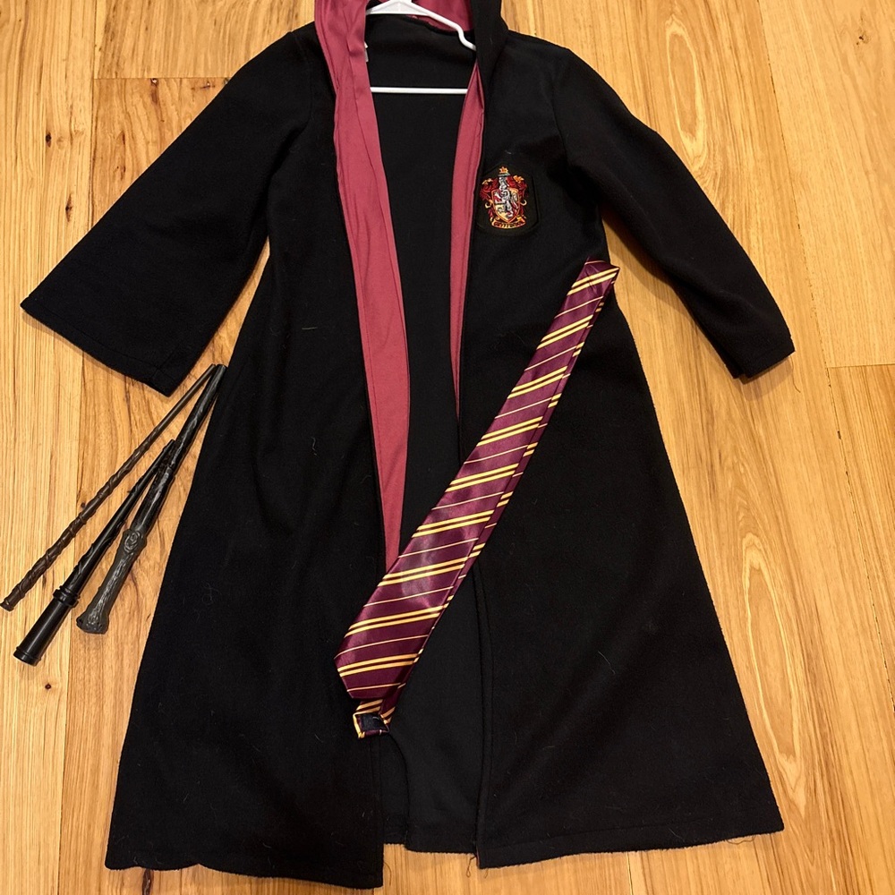 Kids Harry Potter Costume with Black Robe and Burgundy Accents, tie and wands